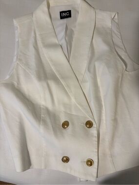 INC Elegant White Sleeveless Spring/Simmer Linen Vest with Gold Buttons!